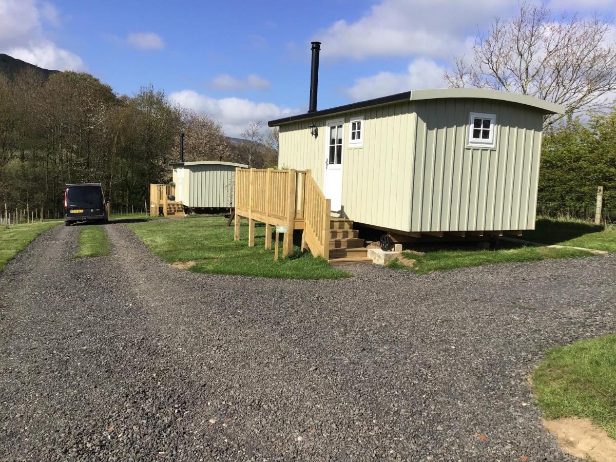 Clay Bank Huts, Roseberry Shepherds Hut *