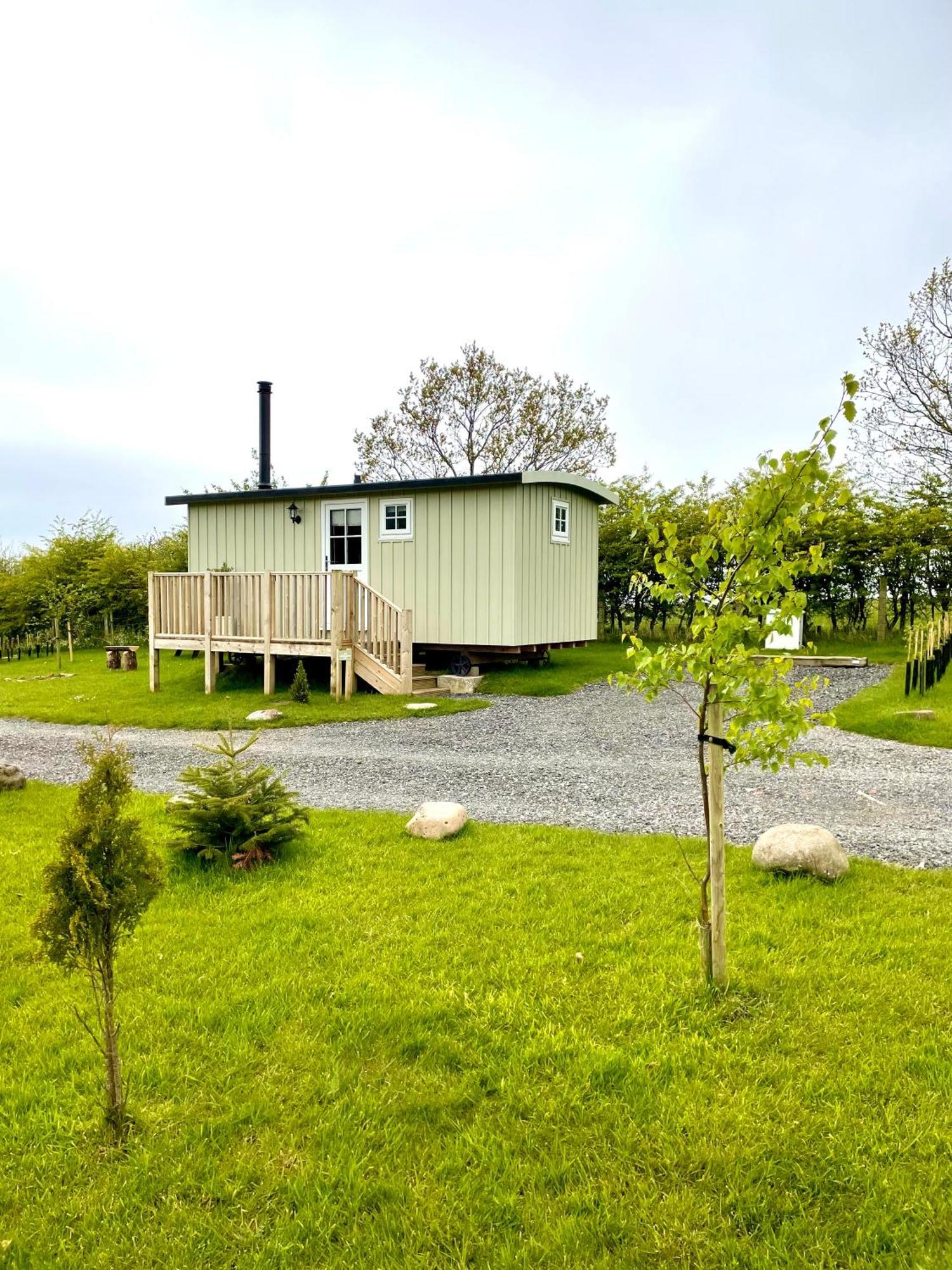 Clay Bank Huts, Roseberry Shepherds Hut Campsite *